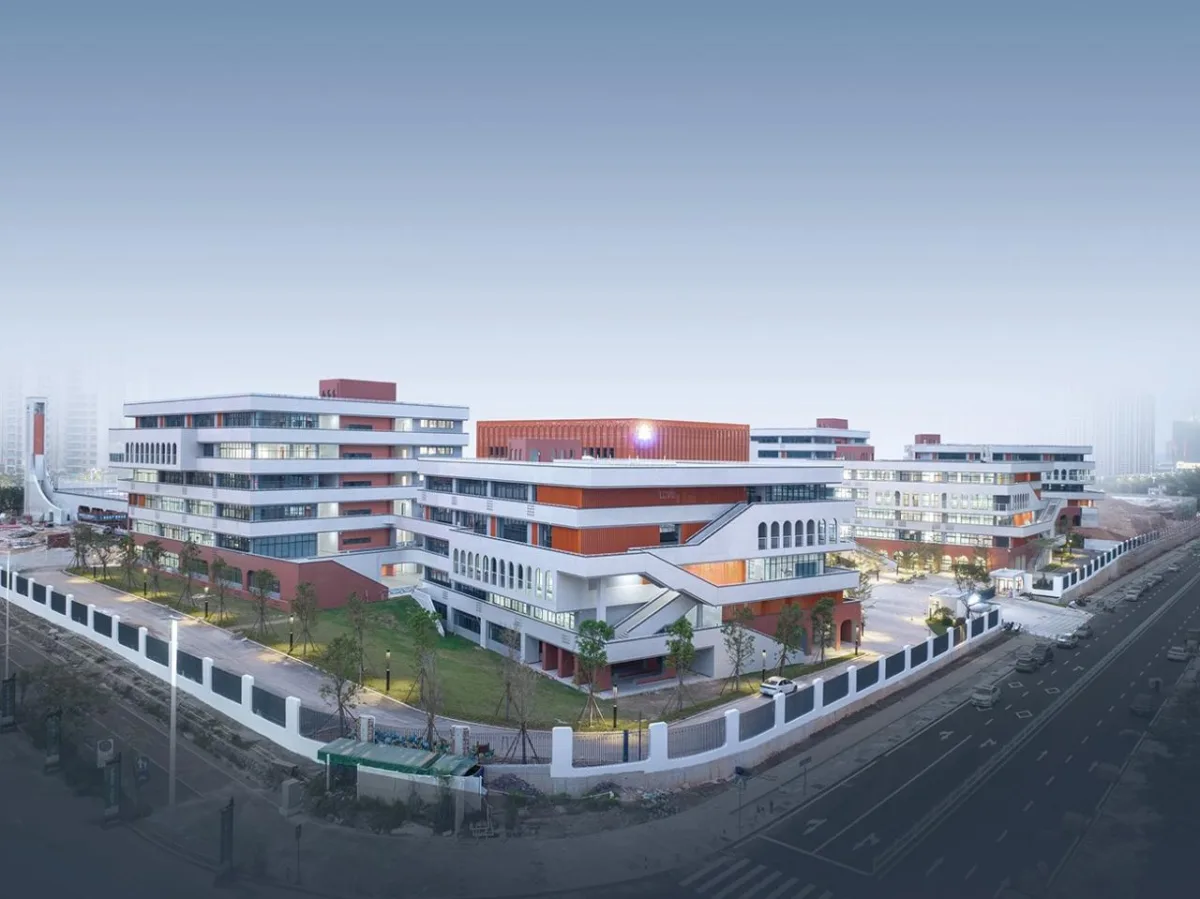 BIM建筑|台山市广旭实验学校 / 象外营造工作室