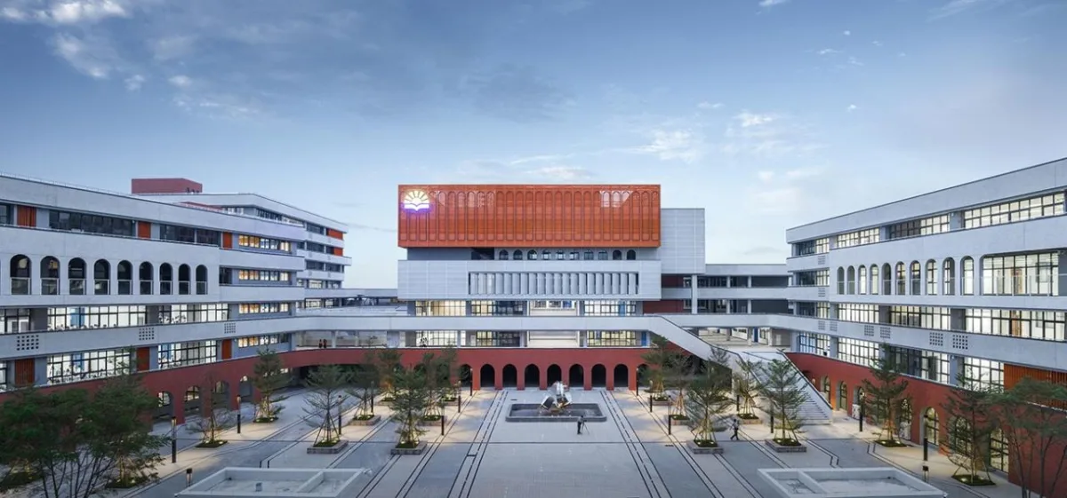 BIM建筑|台山市广旭实验学校 / 象外营造工作室