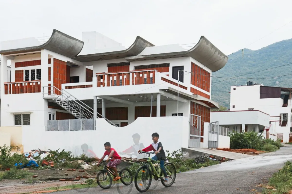 BIM建筑|印度 Coimbatore 修行中心 / Masonry of Architects