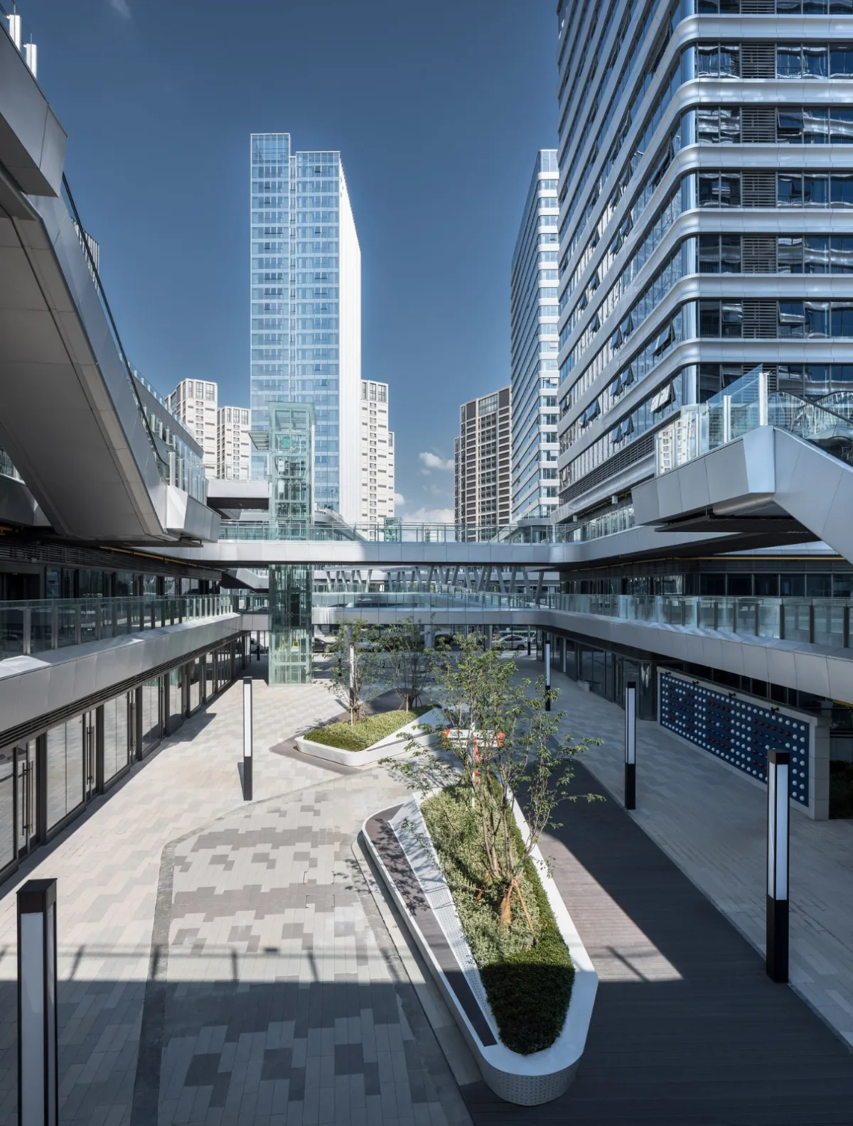 BIM建筑|Moc芯光里·苏州高铁新城复合商业街区 / 简和建筑