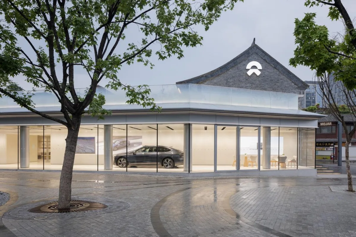 BIM建筑|融新于旧，与时并进：济南蔚来中心 / LUKSTUDIO芝作室