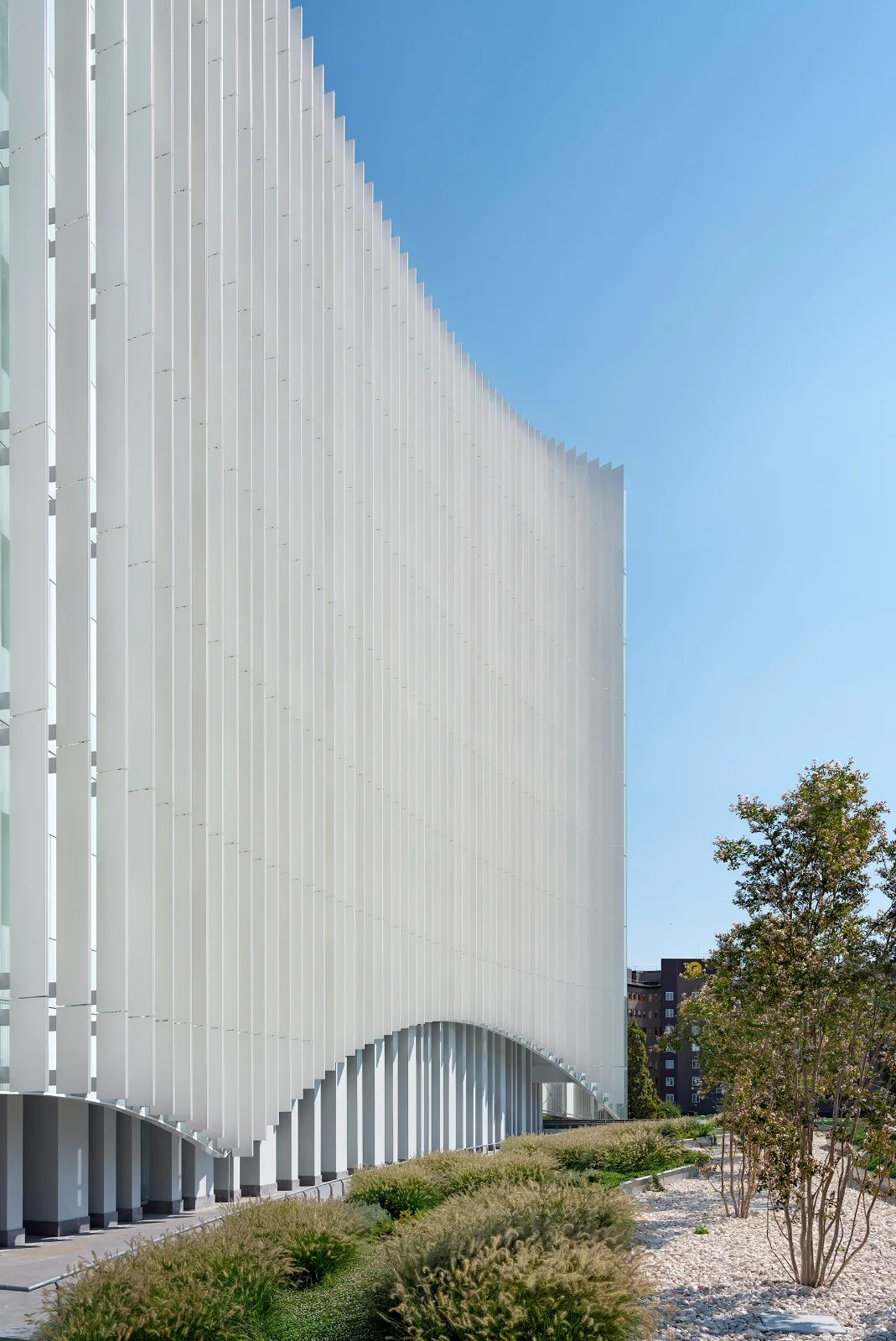 BIM建筑|会吸霾的医院：米兰圣拉斐尔医院新外科和急救中心 / MCA建筑事务所
