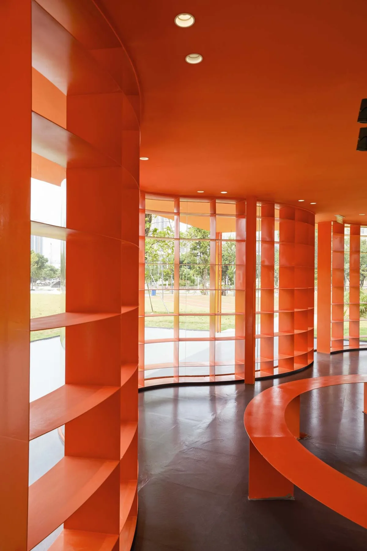 BIM建筑|深圳坪山中心公园大草坪城市书房 / 厘米制造