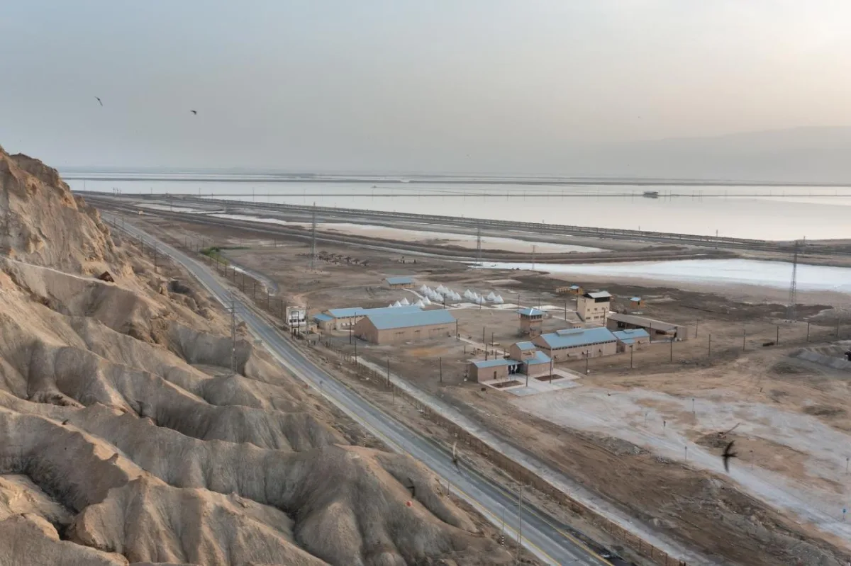 BIM建筑|Moshe Novomesky 死海游客中心 / Kimmel Eshkolot 建筑事务所