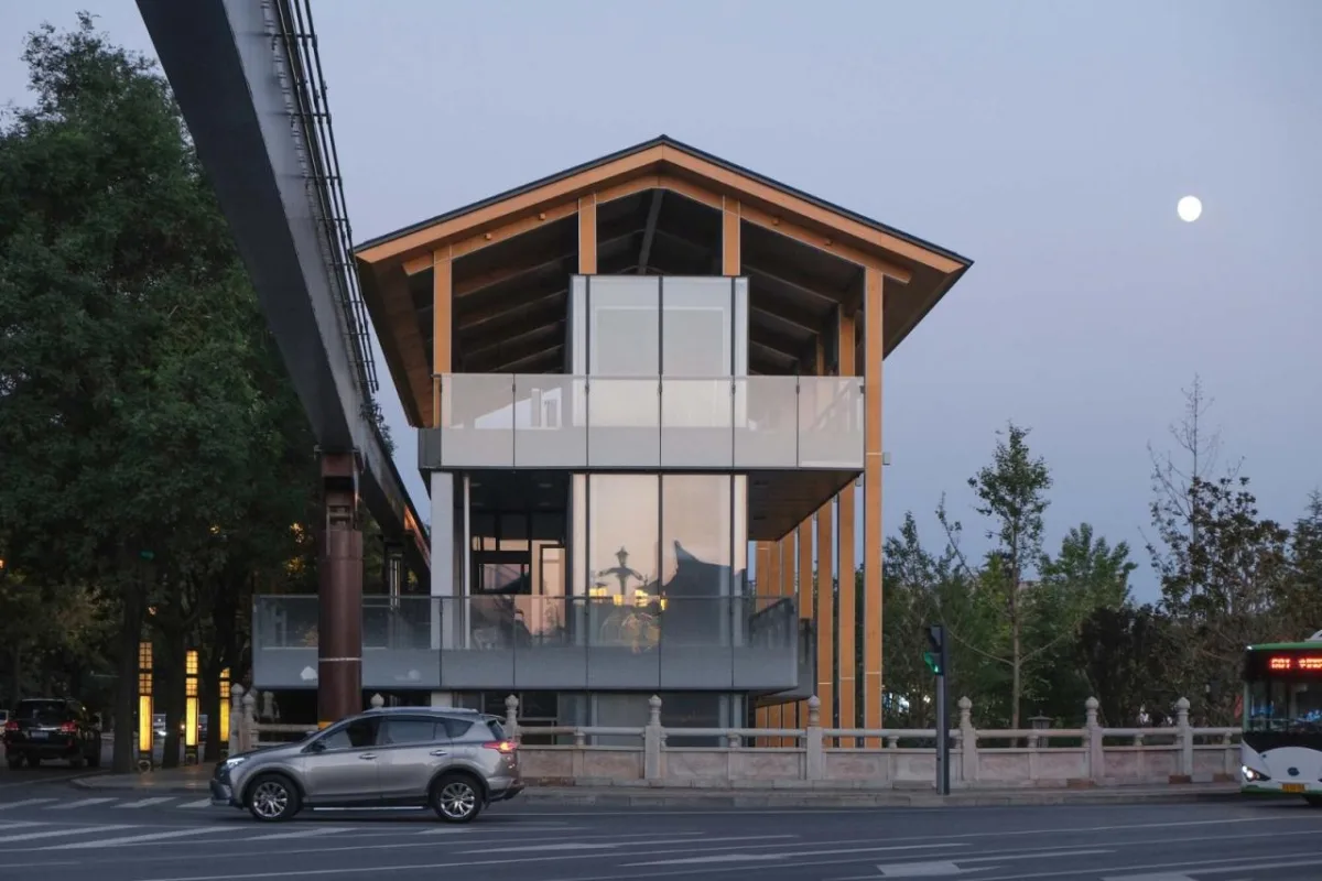 BIM建筑|曲江旅游观光轻轨站点改造提升 / 上海秉仁建筑师事务所
