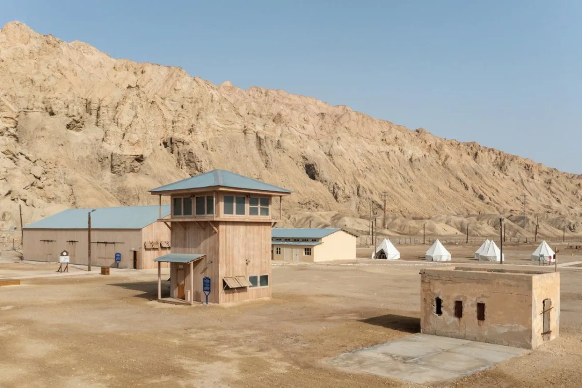 BIM建筑|Moshe Novomesky 死海游客中心 / Kimmel Eshkolot 建筑事务所