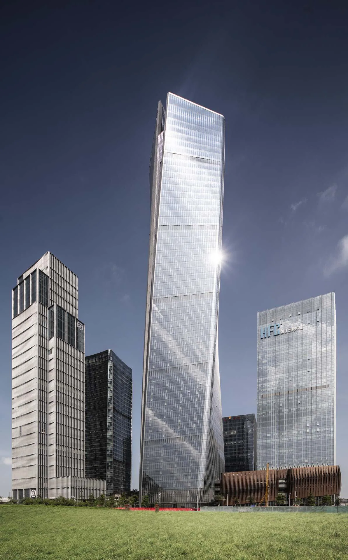 BIM建筑|深圳前海世茂大厦 / Gensler