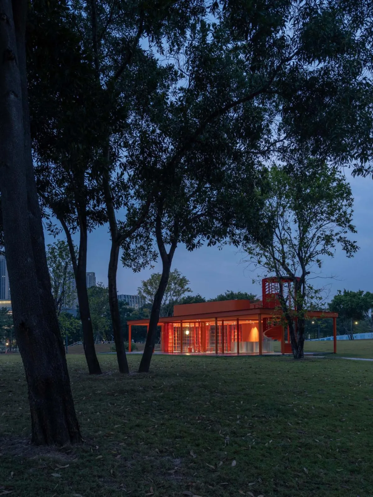 BIM建筑|深圳坪山中心公园大草坪城市书房 / 厘米制造