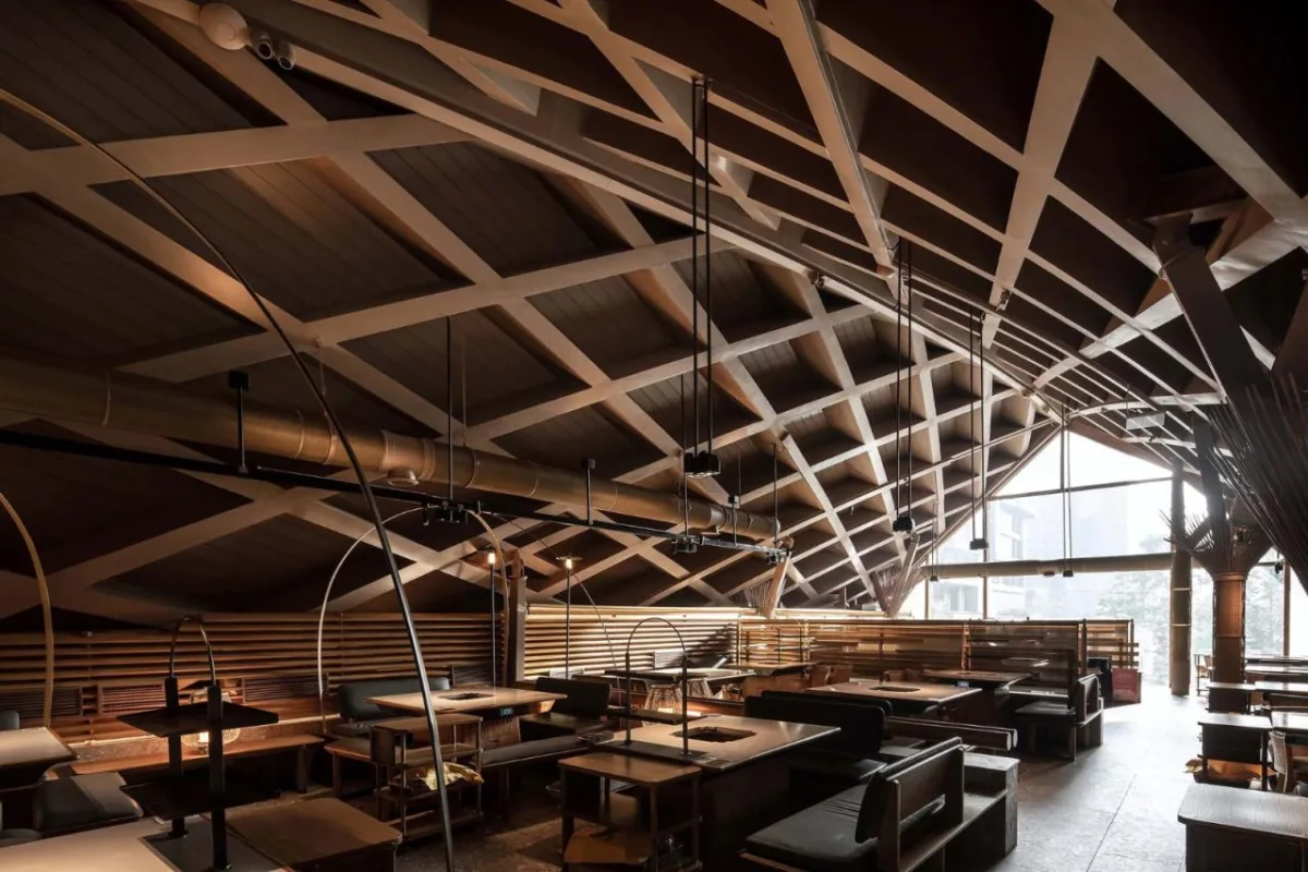 BIM建筑|交子大道木屋顶餐厅 / 致野建筑
