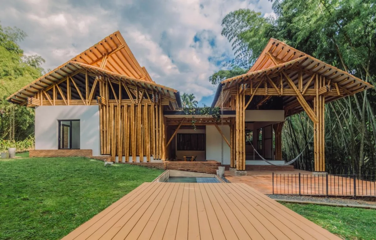 BIM建筑|竹林‘环绕’，Milguaduas 住宅 / ritmo arquitectos