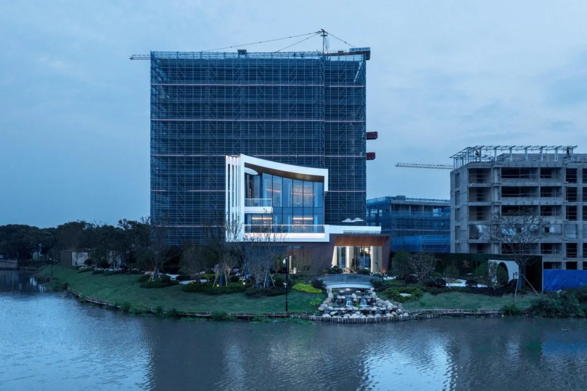 BIM建筑|长三角科大亨芯研究院：在长三角“原点”打造江南水乡式特色产业园 / 三益建筑