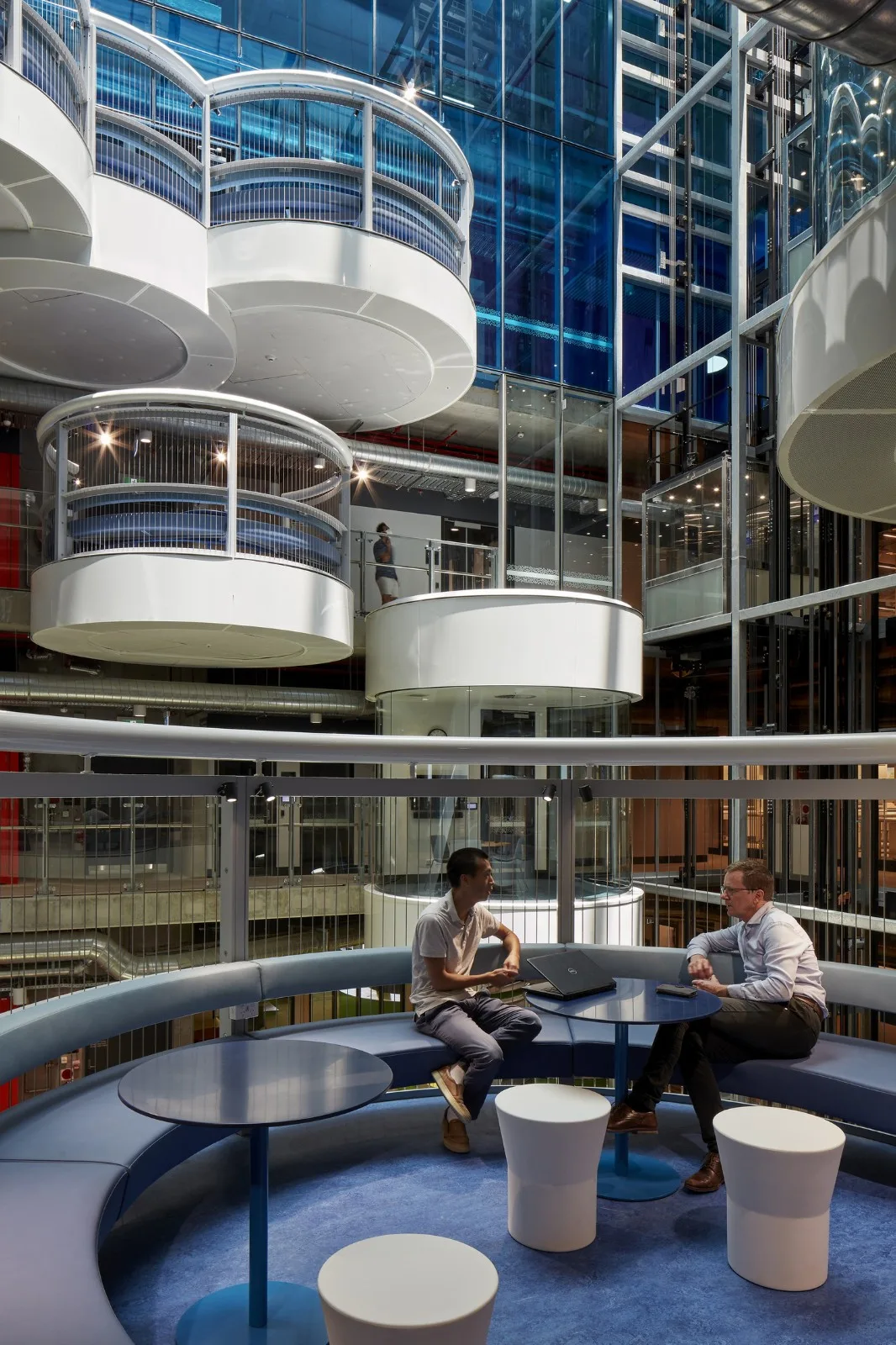 BIM建筑|昆士兰大学化工学院 Andrew N. Liveris，‘圈’出公共空间 / Lyons + m3architecture