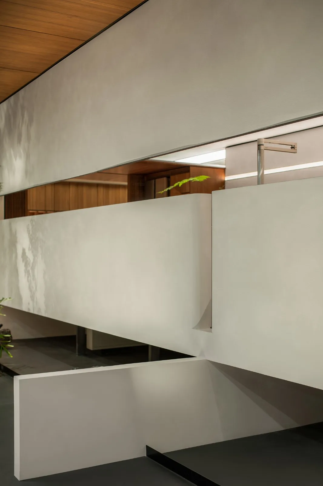 BIM建筑|一种材料与当代建构的情绪平衡：本木展厅 / 蜂鸟设计