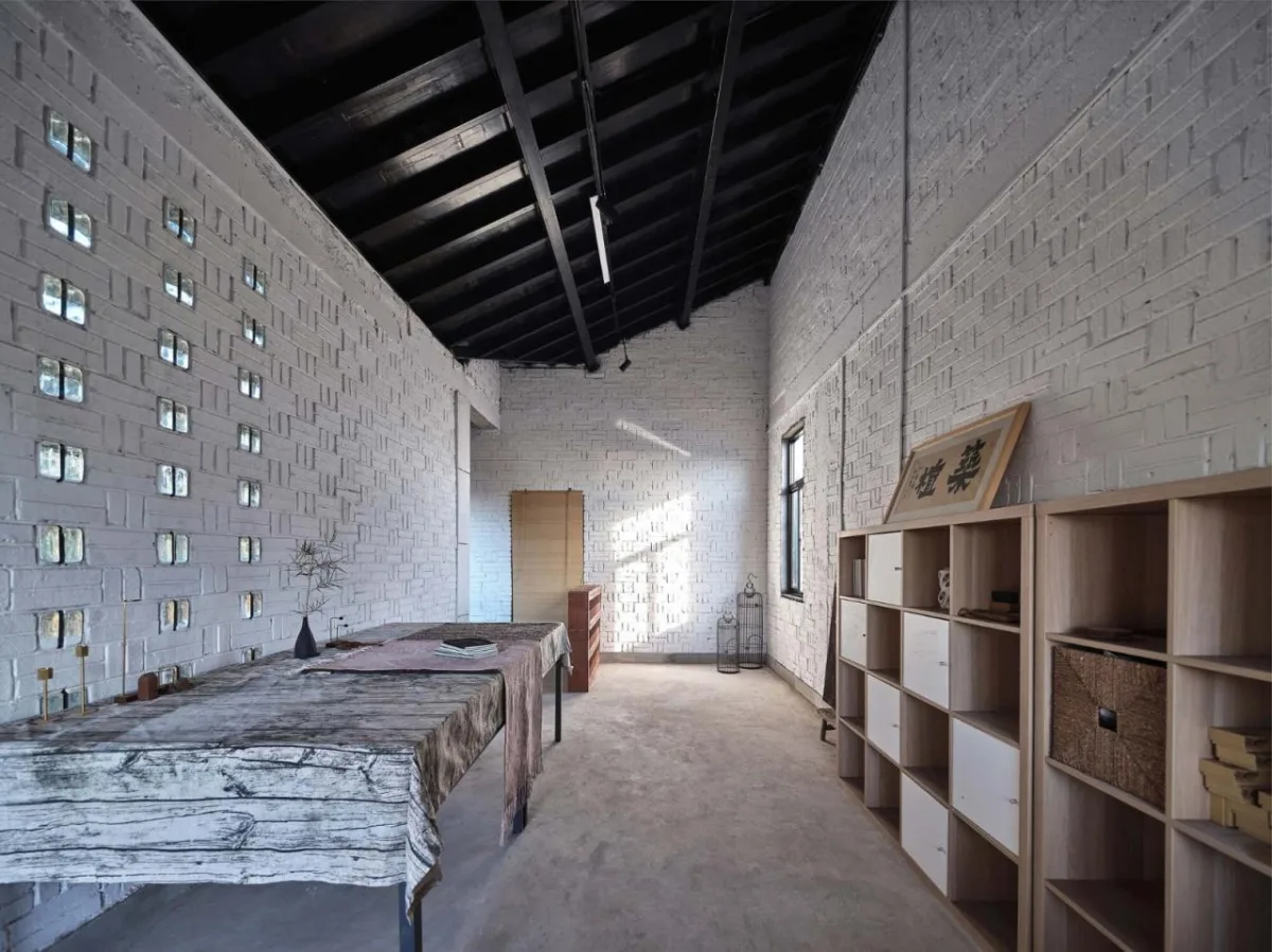 BIM建筑|渭南·巴邑村玻璃砖房 / 西安建筑科技大学设计研究总院