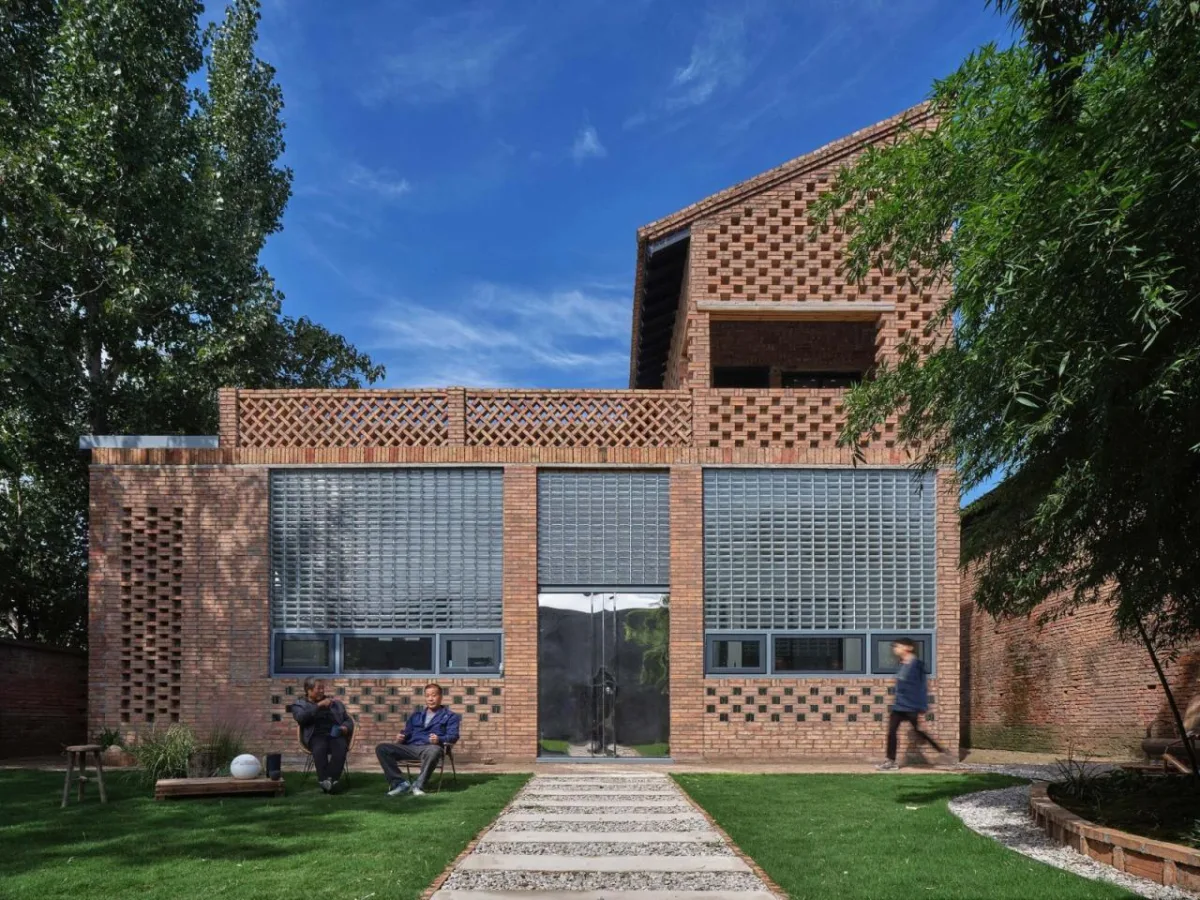 BIM建筑|渭南·巴邑村玻璃砖房 / 西安建筑科技大学设计研究总院
