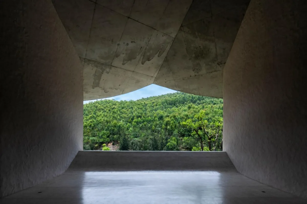 BIM建筑|‘帽子’屋，万花筒办公室与住宅 / Inrestudio，Kosuke Nishijima