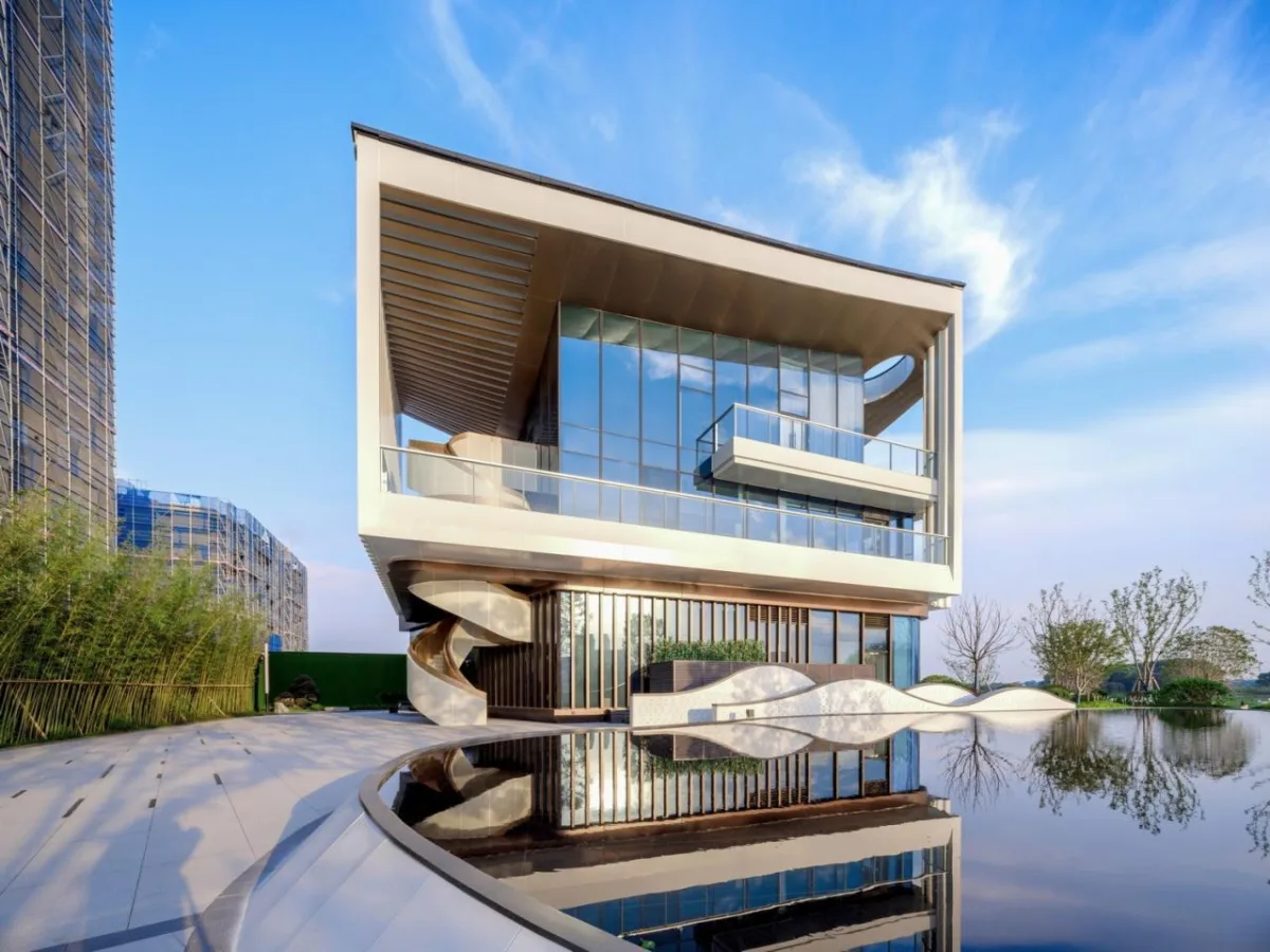 BIM建筑|长三角科大亨芯研究院：在长三角“原点”打造江南水乡式特色产业园 / 三益建筑