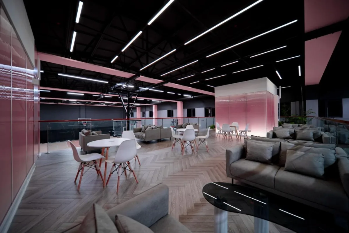 BIM建筑|少女心篮球馆：元素体育篮球馆橄榄树店 ，昆明 / 平介设计