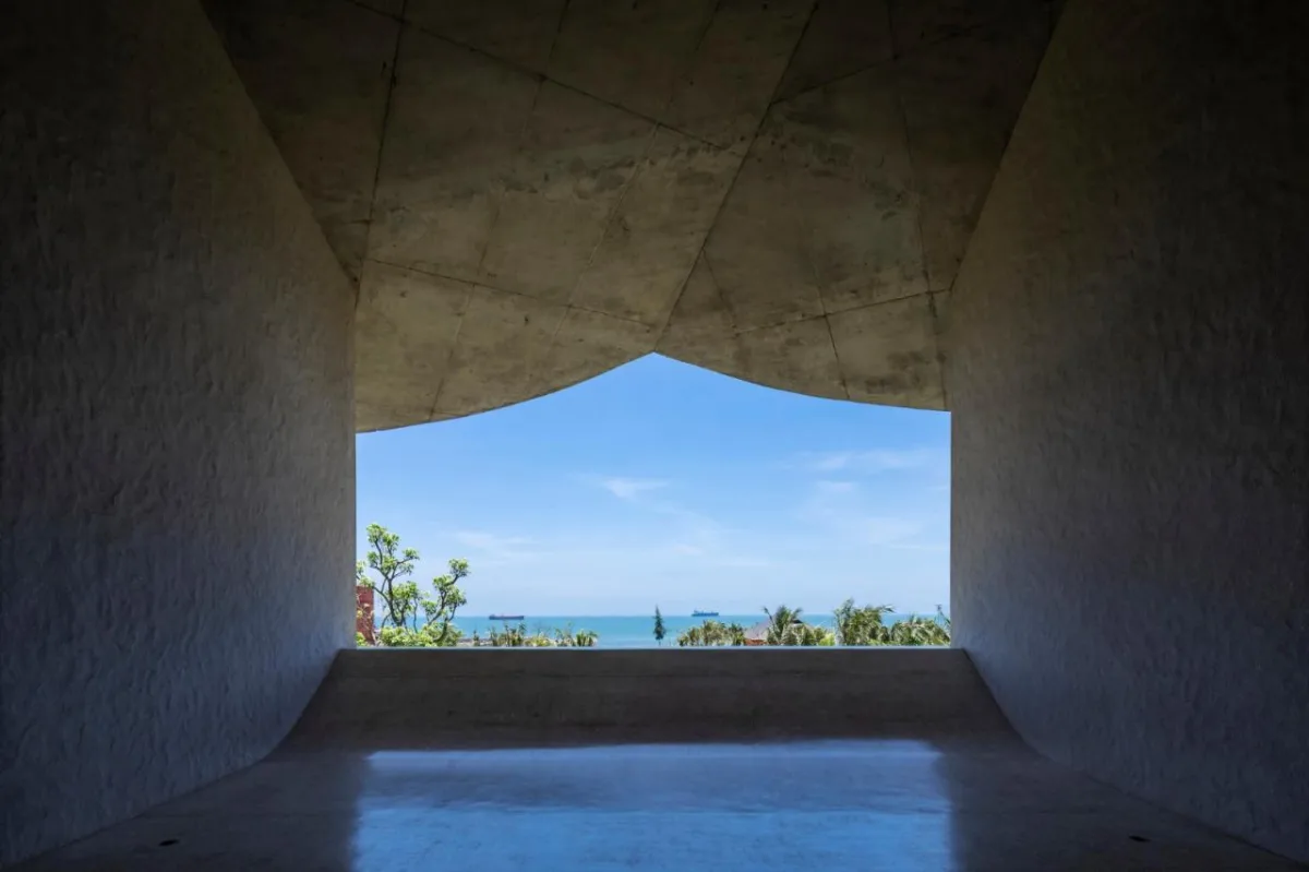 BIM建筑|‘帽子’屋，万花筒办公室与住宅 / Inrestudio，Kosuke Nishijima