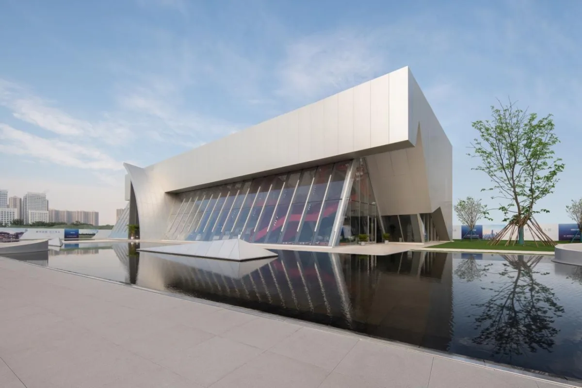 BIM建筑|西安泾河新城崇文郎樾展示中心 / aoe事建组