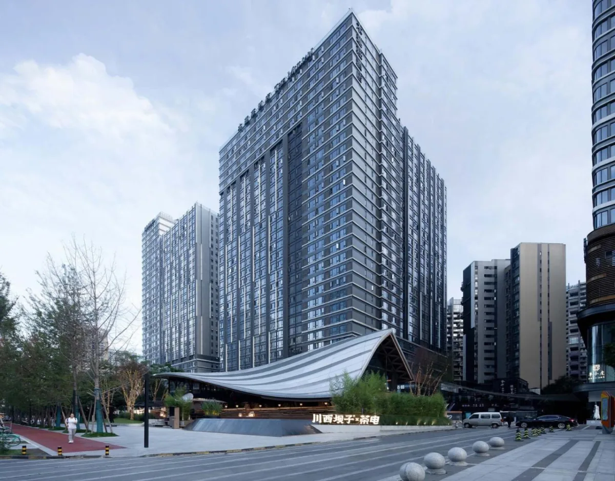 BIM建筑|交子大道木屋顶餐厅 / 致野建筑