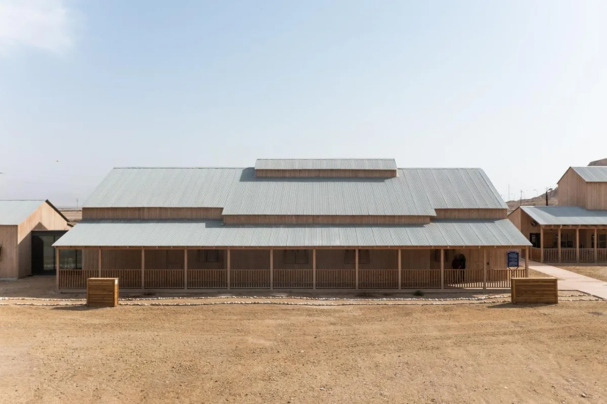 BIM建筑|Moshe Novomesky 死海游客中心 / Kimmel Eshkolot 建筑事务所
