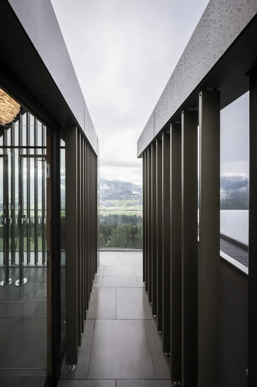 BIM建筑|“倒挂”建筑，Hubertus 酒店扩建 / noa*