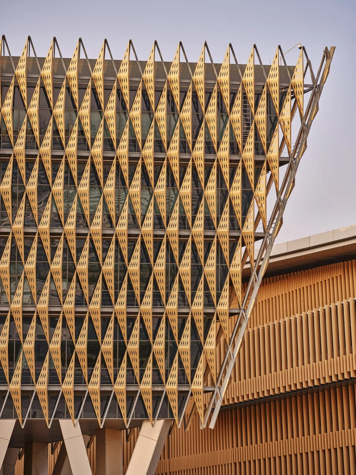 BIM建筑|科威特大学生命科学学院 / CambridgeSeven + Gulf Consult
