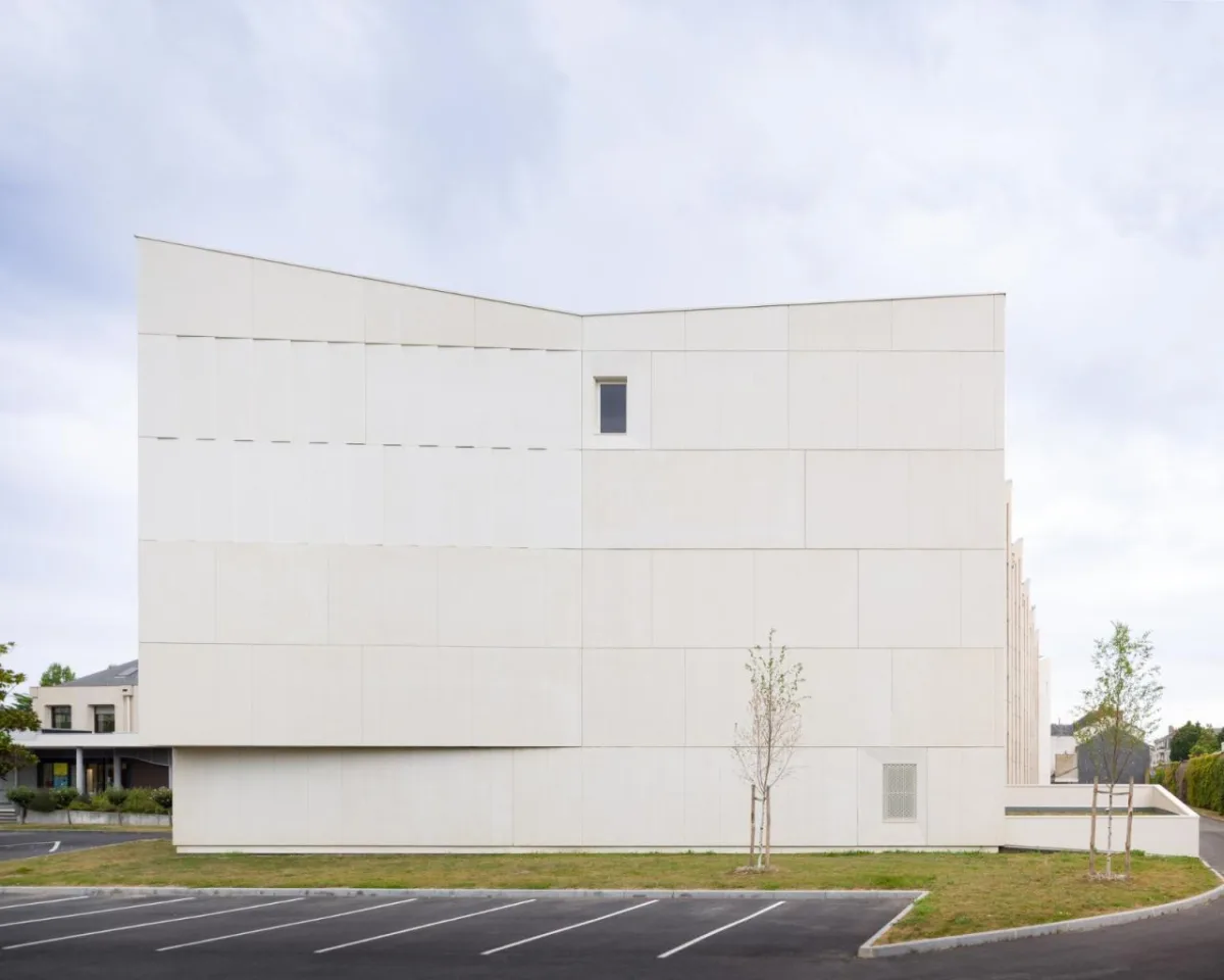 BIM建筑|法国曼恩卢瓦尔省档案馆扩建 / Magnum architectes & urbanistes