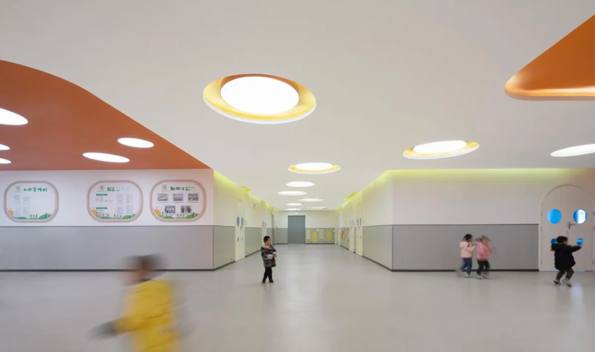 BIM建筑|成都市双流区九龙湖幼儿园 / 本末建筑　