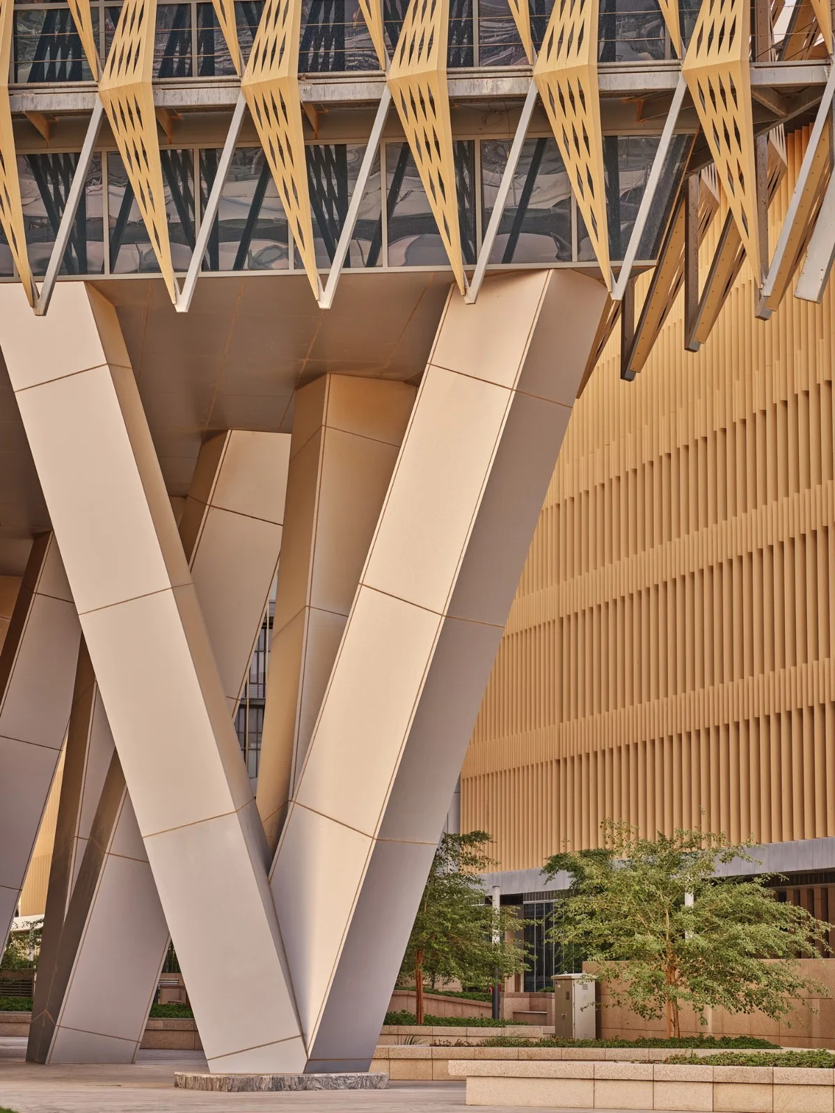 BIM建筑|科威特大学生命科学学院 / CambridgeSeven + Gulf Consult
