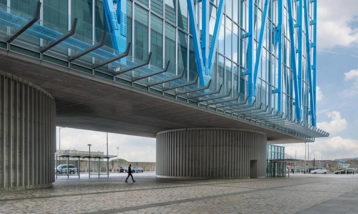 BIM建筑|蓝色‘骨头’，EXO 办公大楼 / Shay Cleary Architects