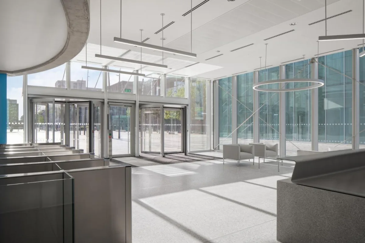 BIM建筑|蓝色‘骨头’，EXO 办公大楼 / Shay Cleary Architects