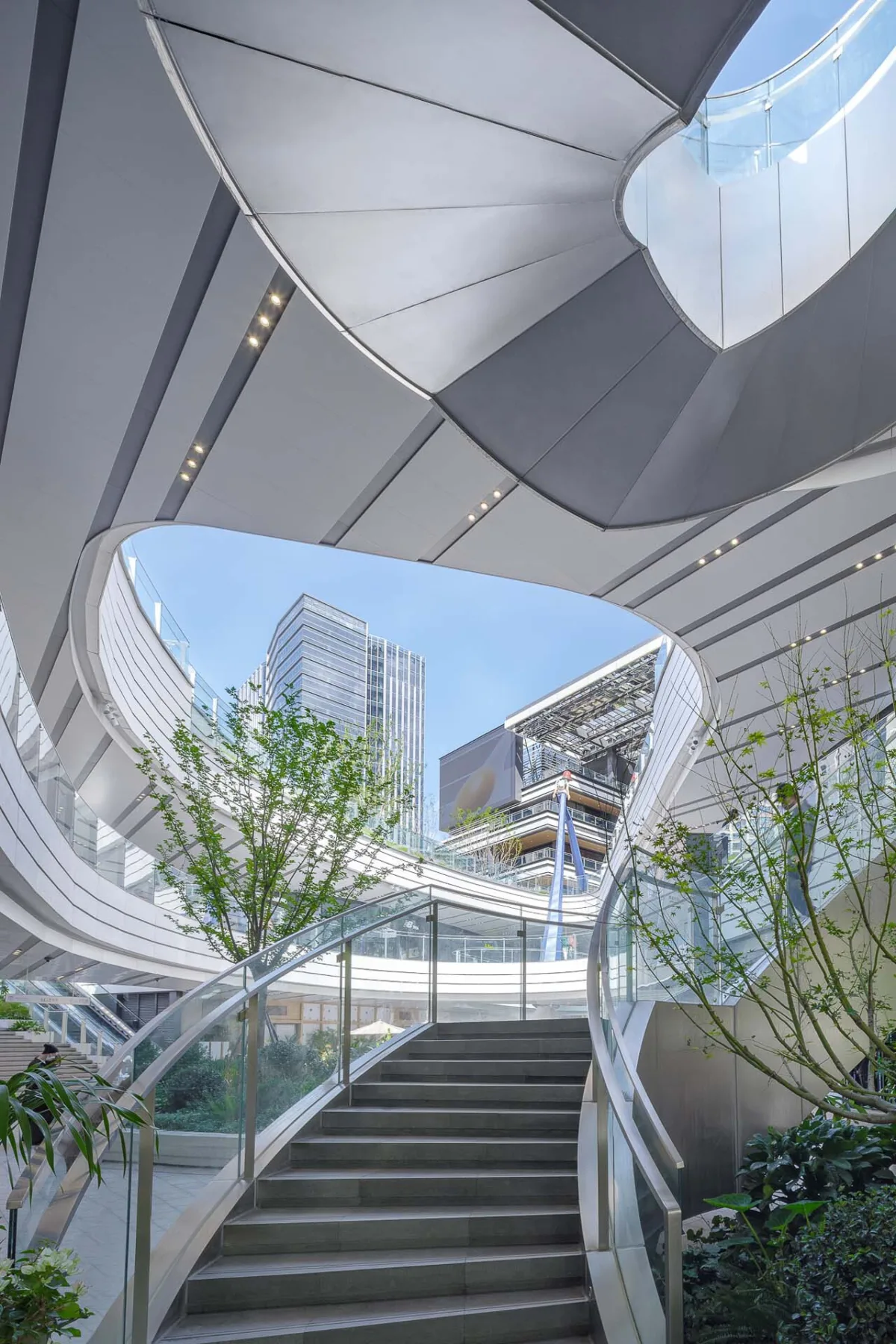 BIM建筑|上海苏河湾万象天地 / Kokaistudios