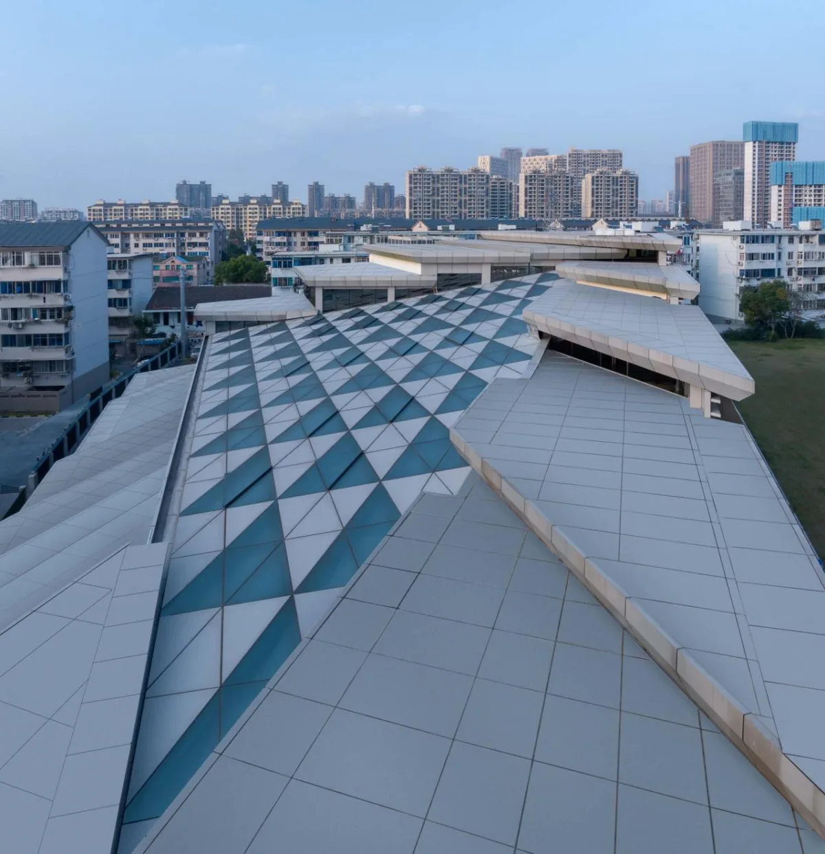 BIM建筑|刘潭市集 / 米丈建筑
