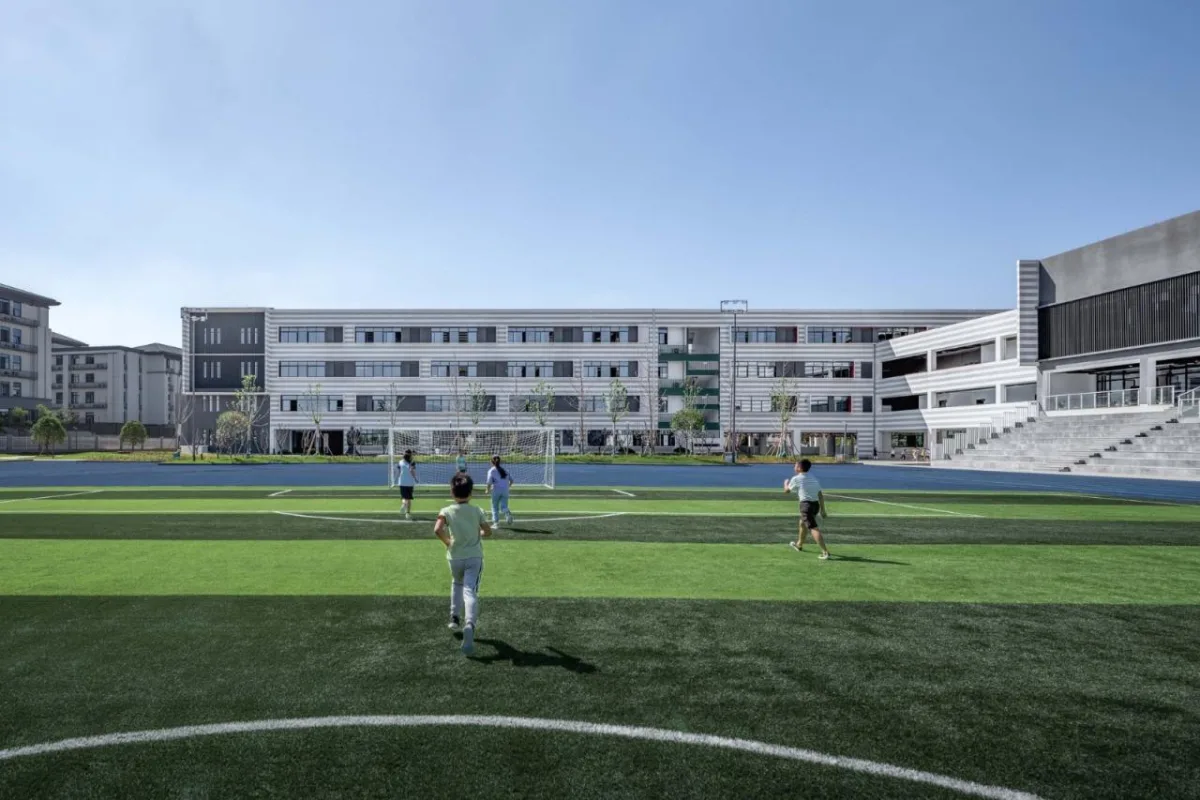 BIM建筑|衢州新华第二学校 / 零壹城市建筑事务所