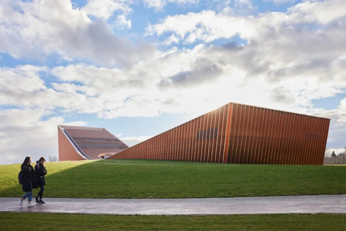 BIM建筑|VIZIUM 科学与创新中心 / Audrius Ambrasas Architects