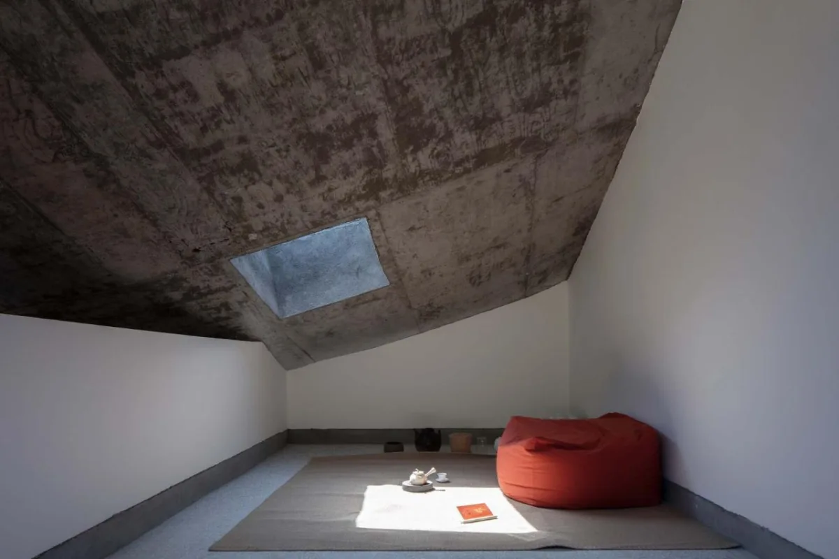 BIM建筑|乡村画室 / 跳房子建筑工作室