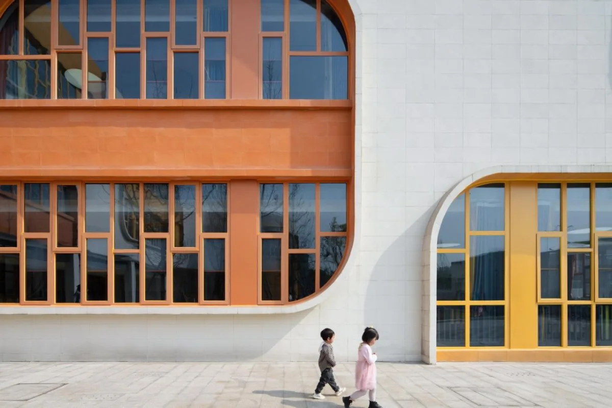 BIM建筑|成都市双流区九龙湖幼儿园 / 本末建筑　