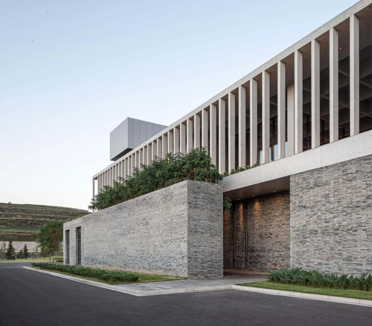 BIM建筑|宁武燕麦工厂 / 卓汉苏文建筑事务所
