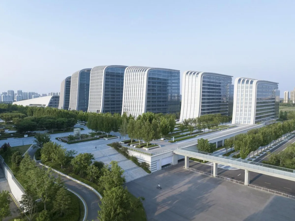 BIM建筑|高山流水、兼收并蓄的城市文化新名片—济宁市文化中心三期文化产业园 / Laguarda.Low Architects (LLA)