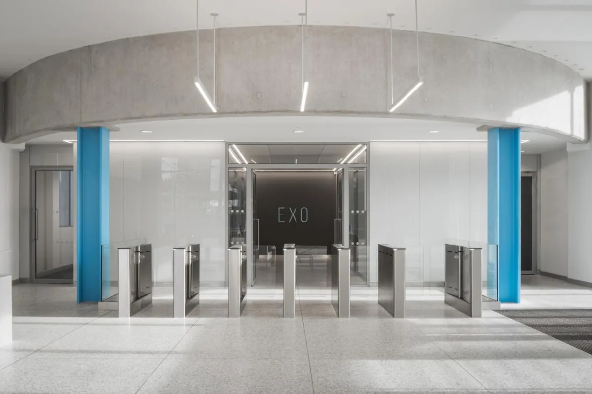 BIM建筑|蓝色‘骨头’，EXO 办公大楼 / Shay Cleary Architects