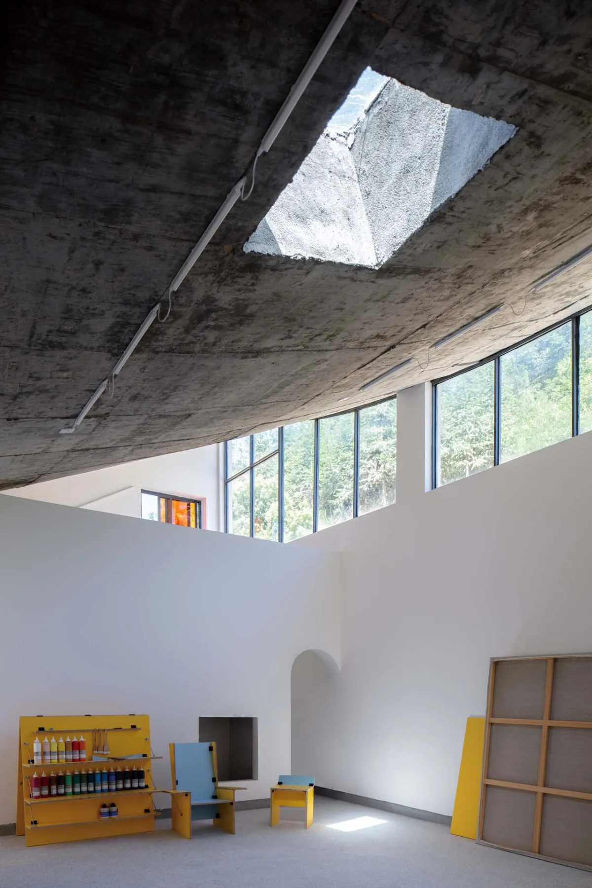 BIM建筑|乡村画室 / 跳房子建筑工作室