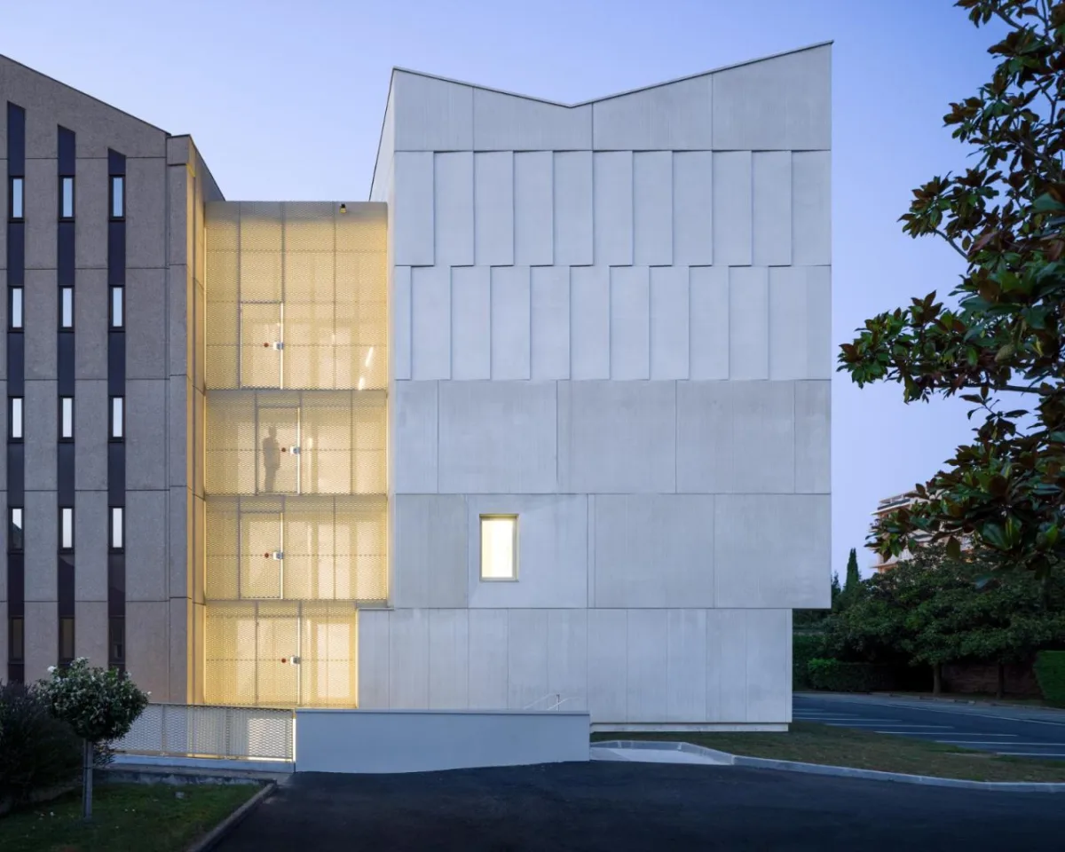 BIM建筑|法国曼恩卢瓦尔省档案馆扩建 / Magnum architectes & urbanistes