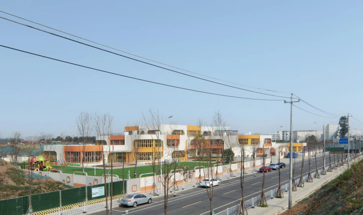 BIM建筑|成都市双流区九龙湖幼儿园 / 本末建筑　