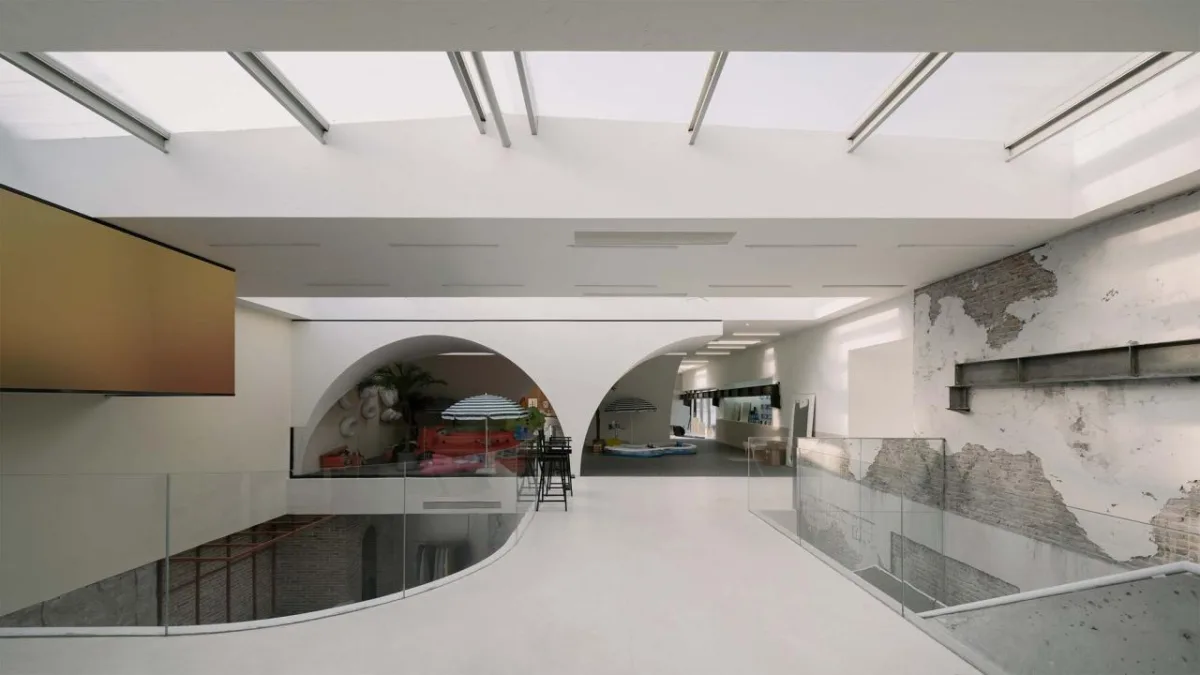 BIM建筑|Flop艺术空间 / 房子和诗建筑事务所