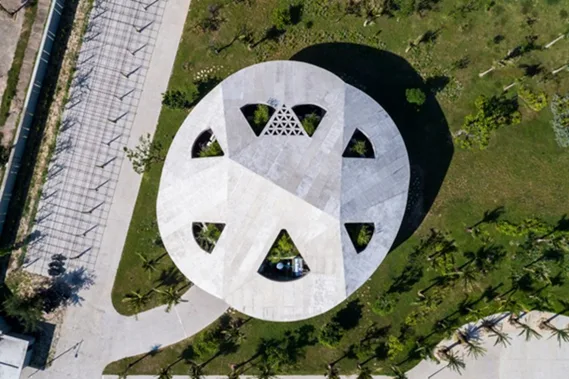 BIM建筑|越南出现“万花筒”办公和住宿建筑
