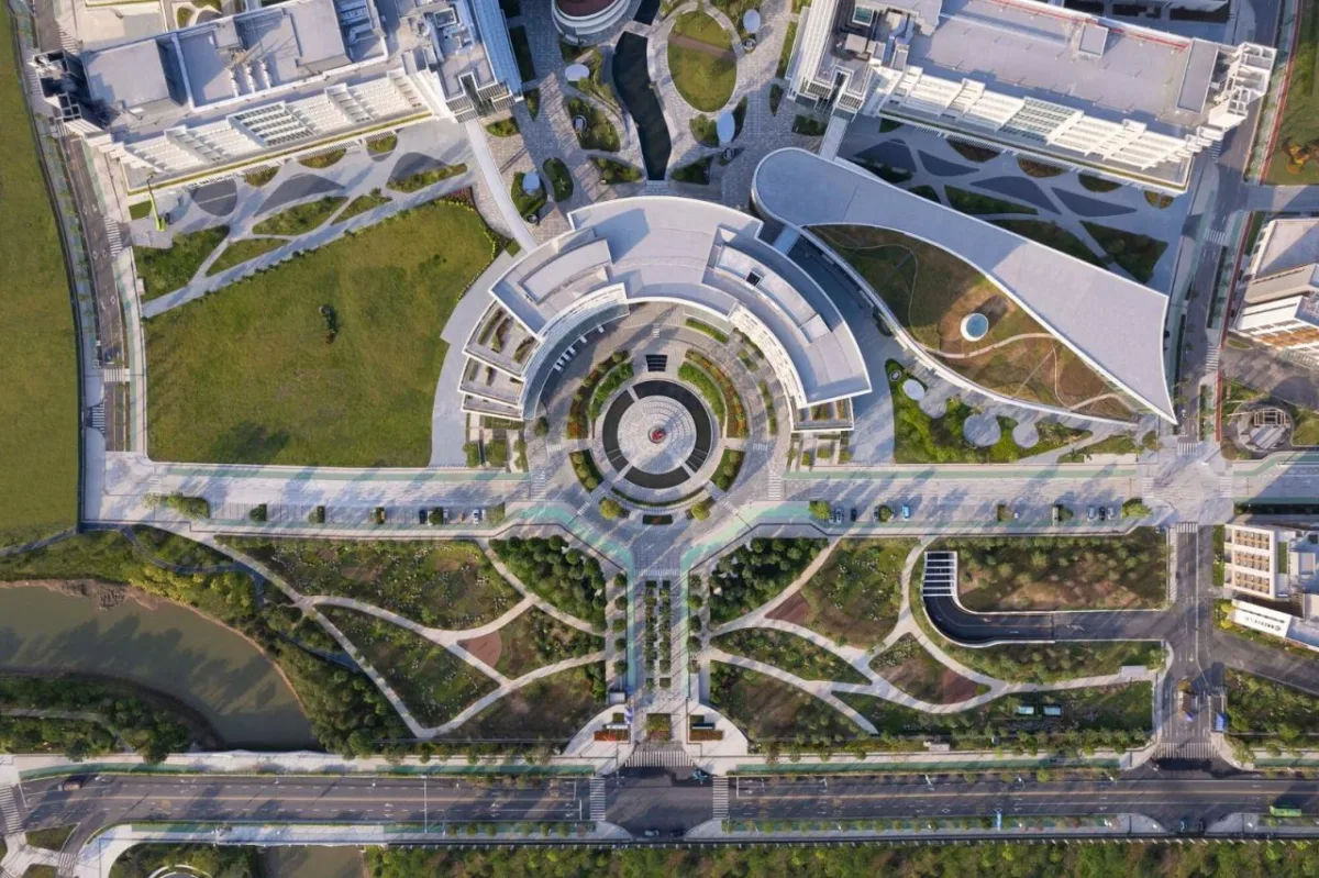 BIM建筑|香港科技大学(广州)校区 / KPF