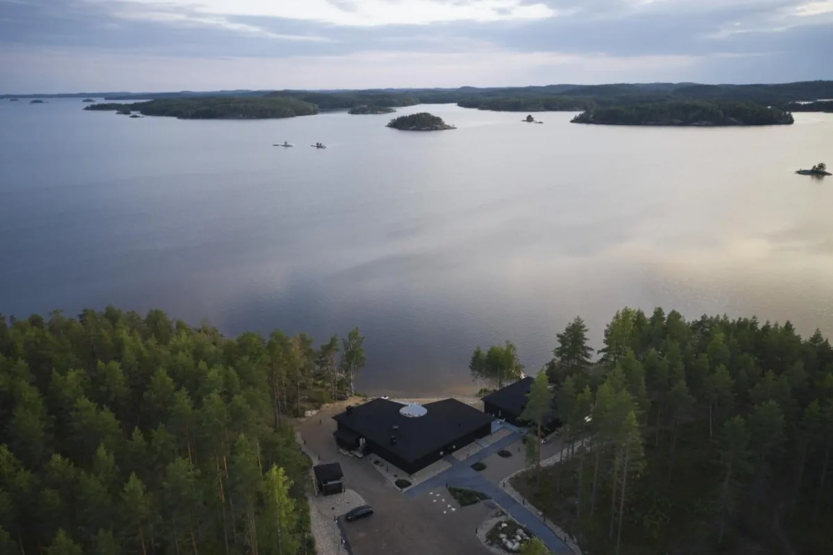BIM建筑|依林傍水，Pistohiekka 度假村 / Studio Puisto