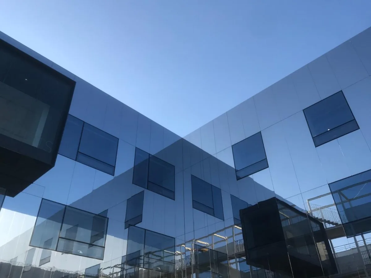 BIM建筑|钛媒体“折叠公园”，北京团河派出所旧址改造 / 靠近设计